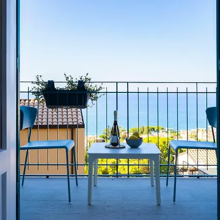 Insulae Charming House Appartement